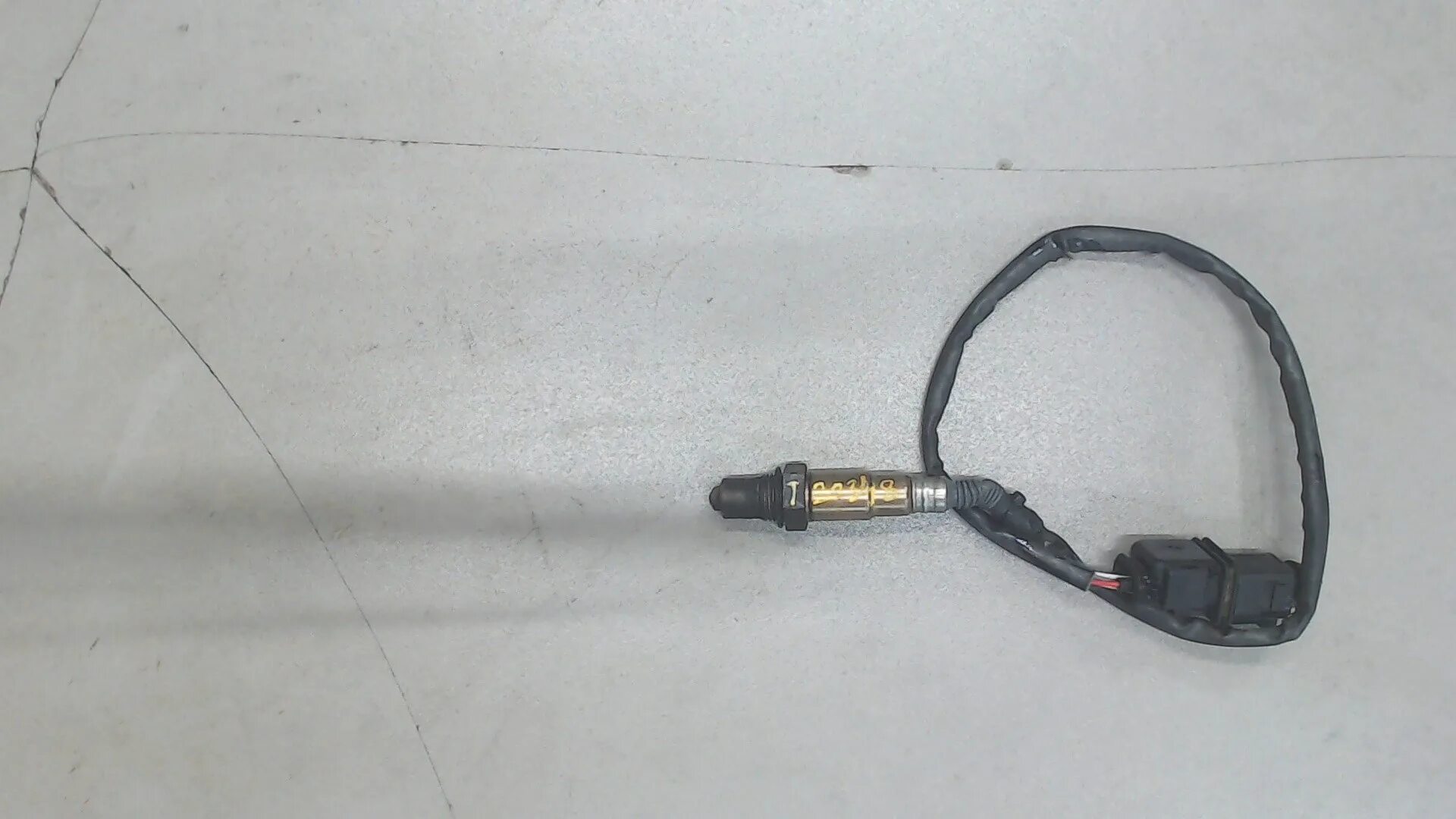 4 tsi. Лямбда зонд тигуан 2. Volkswagen tiguan 2010 лямбда зонт. Датчики кислорода tiguan 2. 5 бензин.