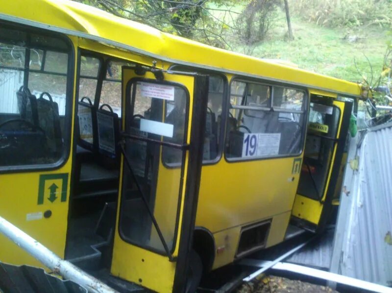 Расписание 10 маршрута автобуса. Расписание автобусов михайловка волгоградская область. Работа автобуса 4. Маршрут 5 автобуса ухта. Работа автобуса 4.