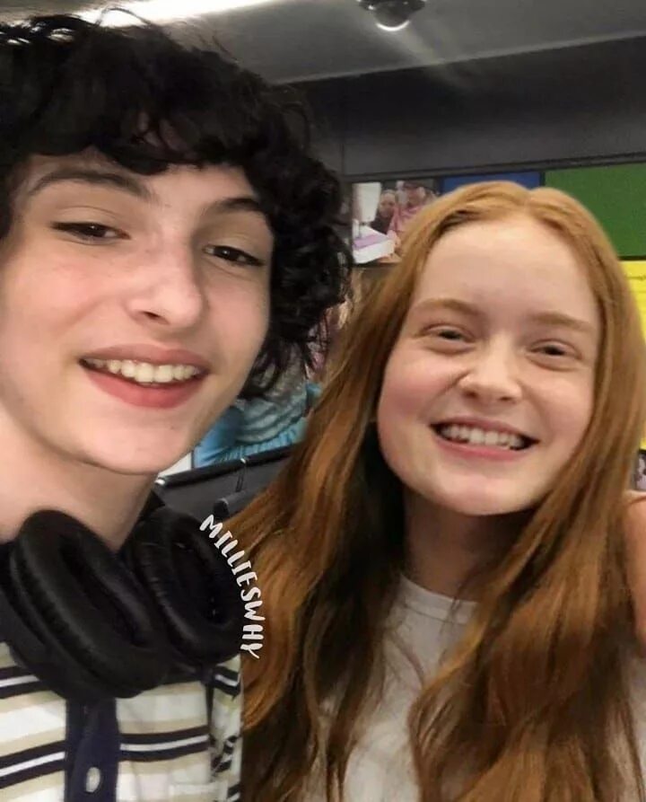 С кем встречается финн. Финн и сэди. finn wolfhard sadie. finn wolfhard and sadie sink.