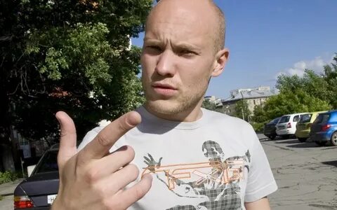 Реальные пацаны с телефоном