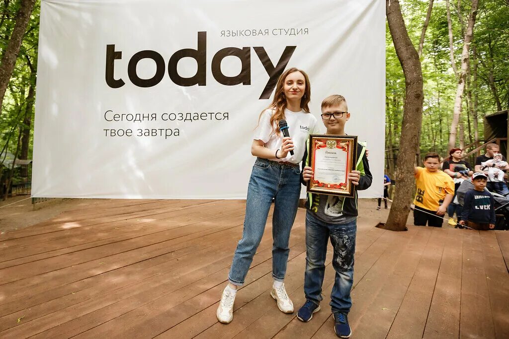 Лингвистическая студия. Языковая студия. Иностранные студенты пгу из китая. Языковая школа linguist. Тудей чебоксары английский.