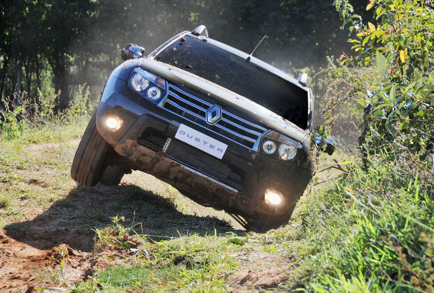 Рено дастер для бездорожья. Рено дастер на бездорожье. Duster 2 offroad. Рено дастер по грязи. Рено дастер оффроуд.