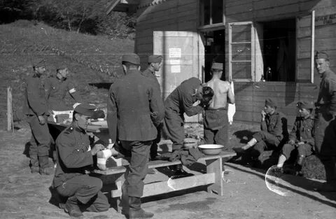 File:Physical examination, soldier, first aid Fortepan 78488.jpg - Wikimedia Com