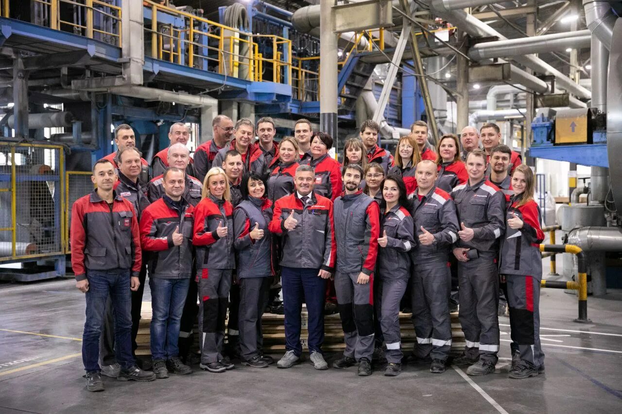 Технониколь магнитогорск. Сайт завода технониколь. Технониколь стенд. Праймер битумный аквамаст технониколь. Технониколь алабуга.