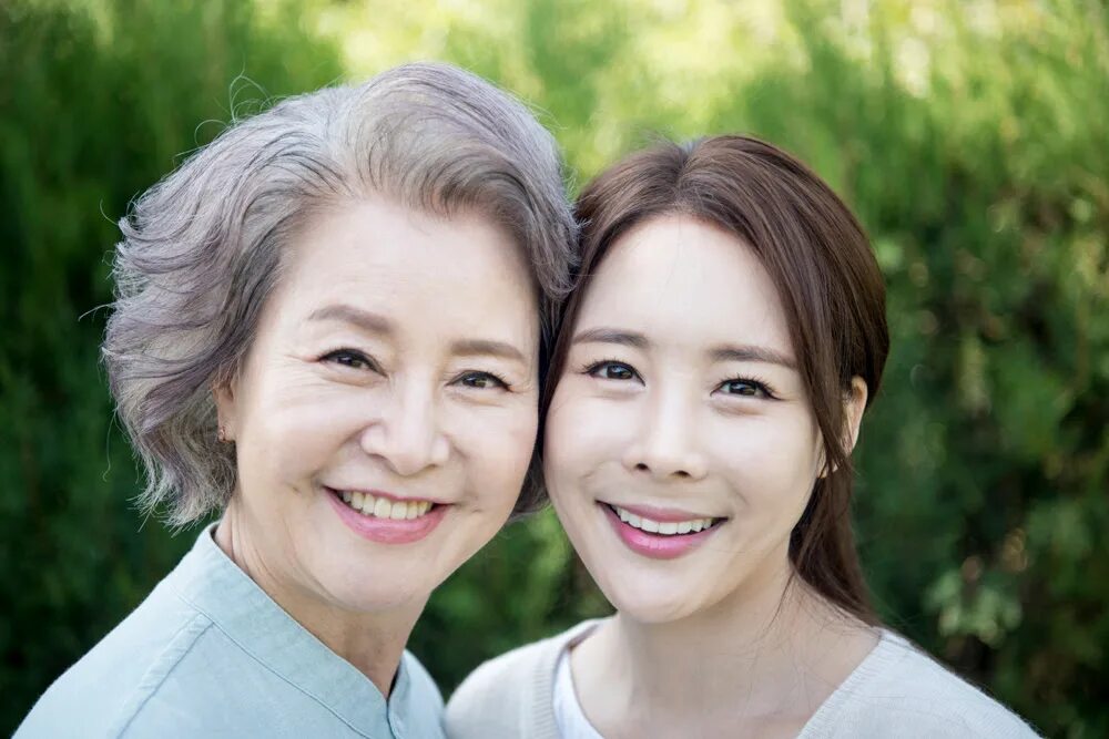 Пожилая кореянка. Пожилые корейцы. Стареет японская женщина. Корейцы стареют. Японские пожилые мамы