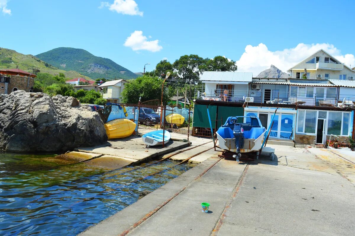 частный сектор коктебель 2020. коктебель частный сектор. эллинг капитан коктебель. коктебель аренда. коктебель первая линия апартаменты.