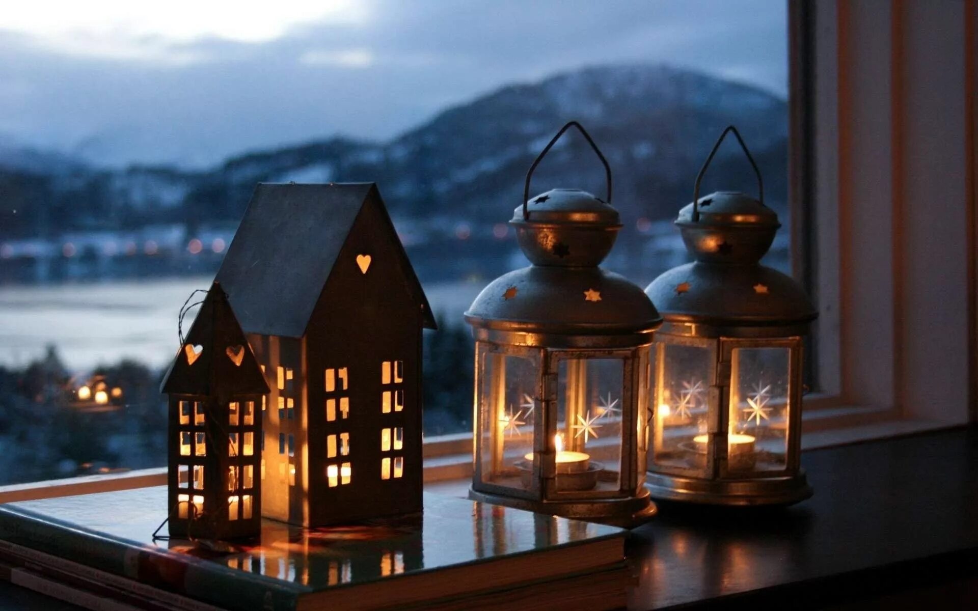 Lamp windows