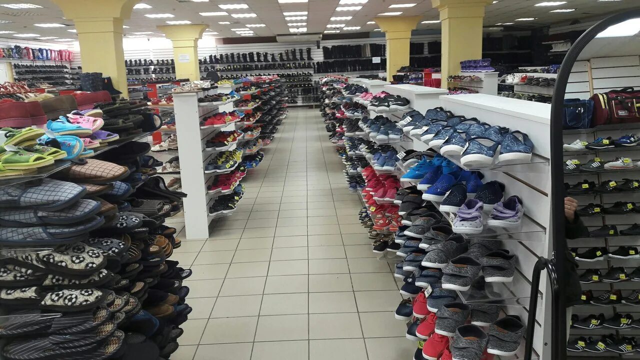 магазин оскар. эконом маркет каменск уральский. название для магазина одежды для всей семьи. обувь в ценопаде. магазин одежды модис в тамбове.