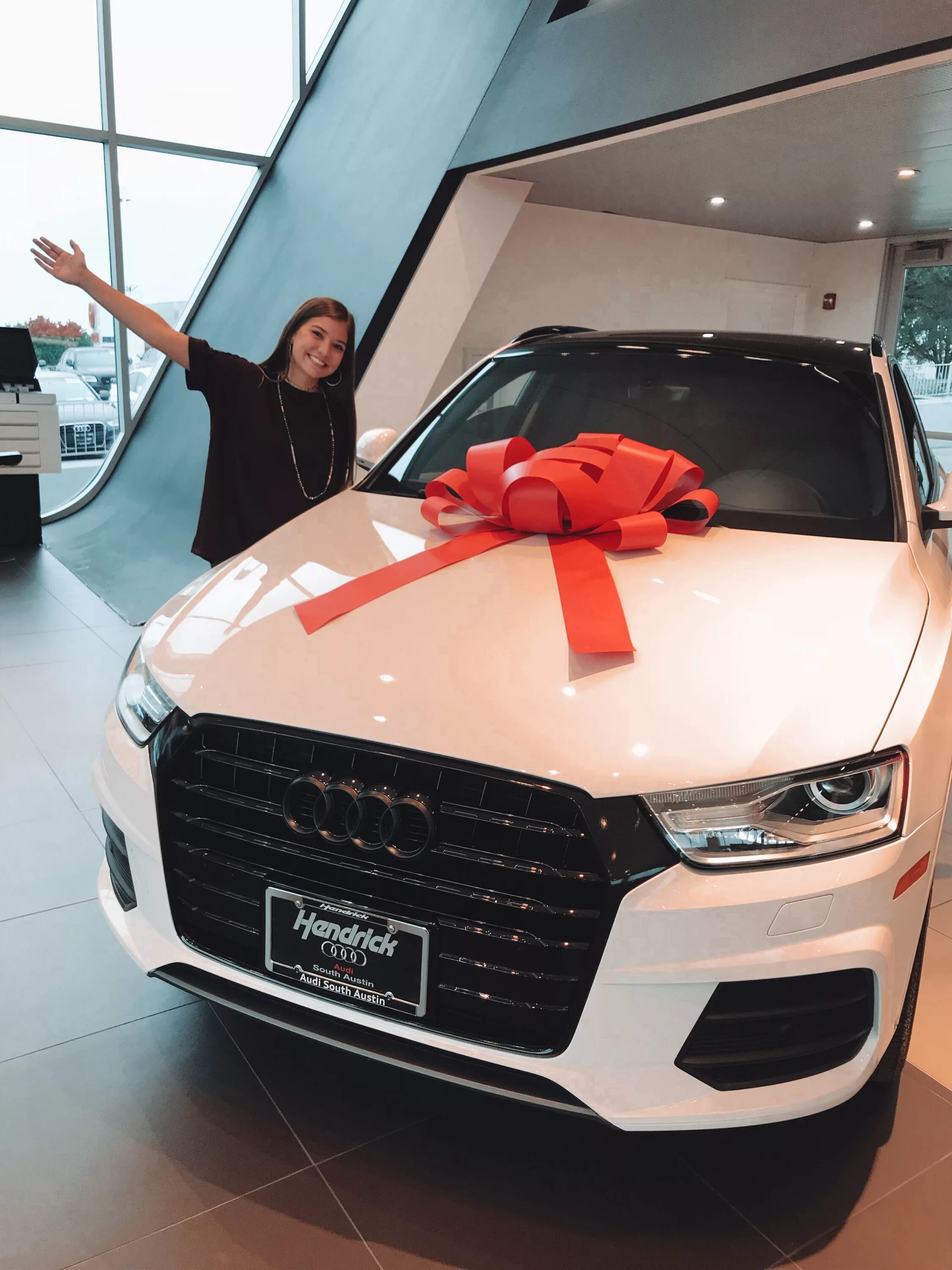 You want cars. Машина в подарок с бантом. You want cars. Машина для детей. You want cars.