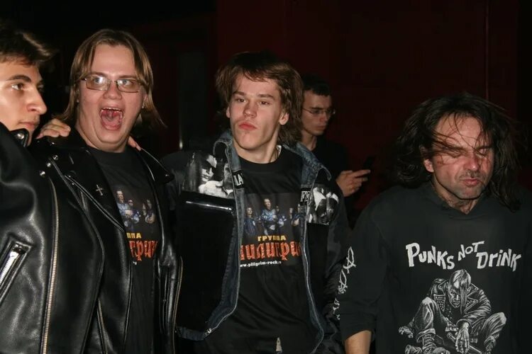 Говнарь это. Рок группа говнари. говнарь ария.