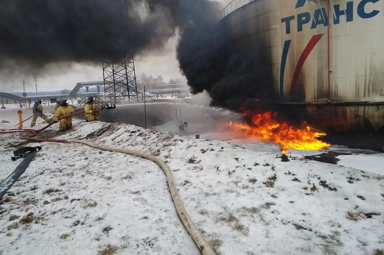 Новости взрыв в татарстане. НПС Калейкино Транснефть. Взрыв резервуара Калейкино. Калейкино НПС взрыв. Калейкино Транснефть Альметьевск.