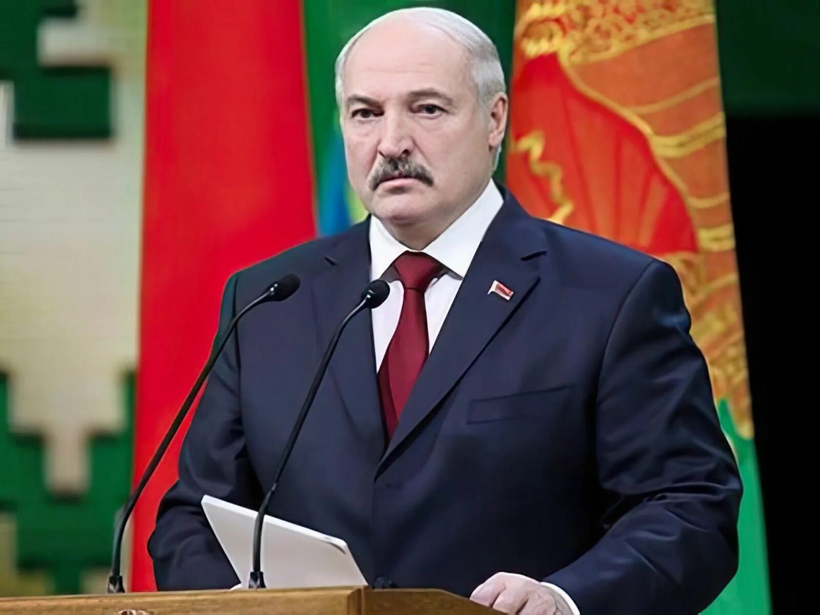 В каком году стал лукашенко президентом белоруссии. Александр григорьевич лук. александр лукашенко. президент белоруссии александр григорьевич лукашенко. лукашенко президент белоруссии портрет президента.