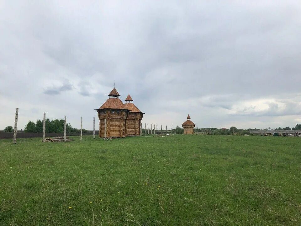 Булгарская застава ульяновск. Булгарская застава ульяновская область. Болгарская застава в ульяновске. Волжский путь фестиваль. Булгарская застава ульяновск.
