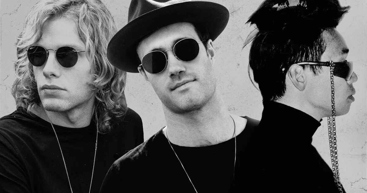 Coming bob. Coming bob. Bobby come back. Люк тредэвэй кот боб. Coming bob.