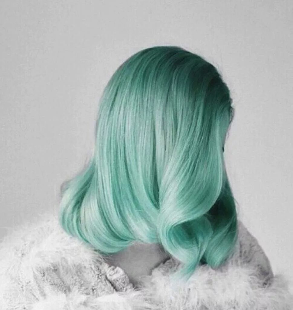 бледно зеленый цвет волос. бирюзовые волосы. зелено пепельный цвет волос. глория макфин. зелено пепельный цвет волос.
