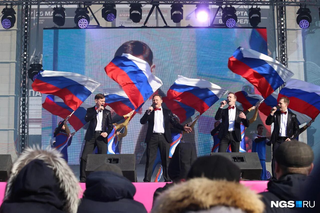 концерт в честь присоединения крыма к россии 2014. праздник в честь крыма. концерт присоединение крыма.