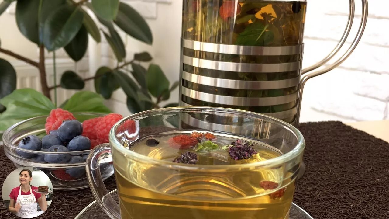 Вкусный чай в домашних условиях. Вкусный травяной чай. Домашний травяной чай. Успокаивающий чай. Вкусный чай на травах.