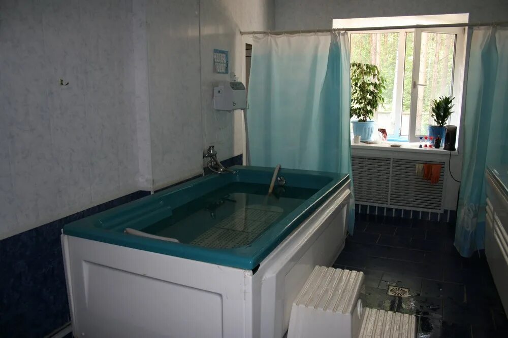 профилакторий сосновый бор пермь. бассейн сосновый бор пермь. сосновый бор пермь гайва. санаторий-профилакторий сосновый бор пермь. усадебная 55 сосновый бор.