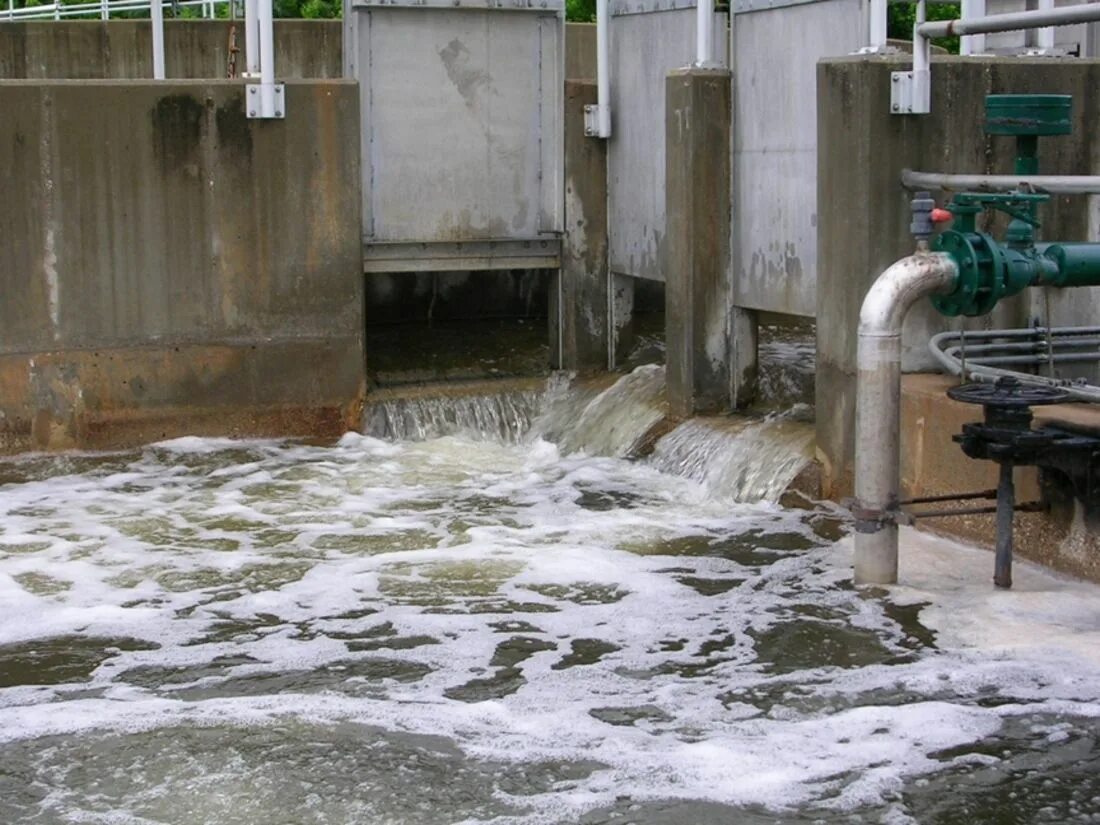 Водоканал Тюмень сточных вод. Промышленные сточные воды. Сточные воды промышленных предприятий. Бытовые сточные воды.