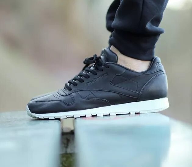 Reebok lux кроссовки. Reebok Classic Leather Lux. Reebok Leather Lux Black. Reebok Classic Leather Lux pw. Reebok Classic Leather Lux Premium.