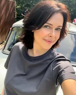 Қарапайым әйелдердің порнографиялық фотосуреттерінің үйі