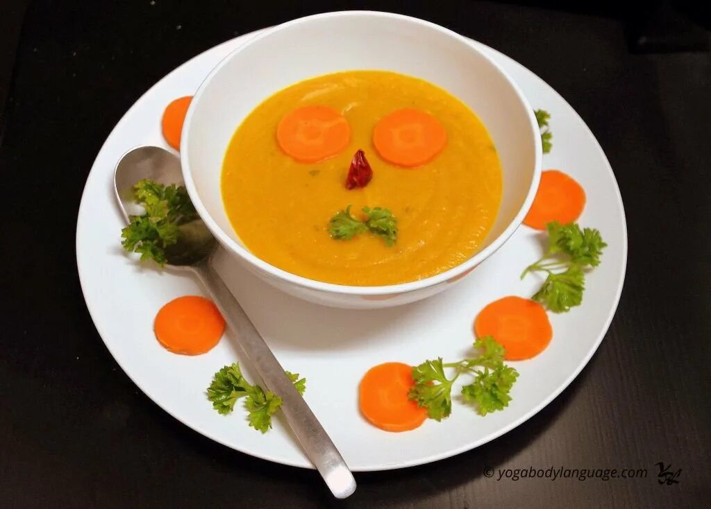 Тыквенный суп-пюре для ребенка. Суп пюре с тыквой. Суп из тыквы ребенку 1. Тыквенный суп-пюре классический. Суп из тыквы ребенку 1.