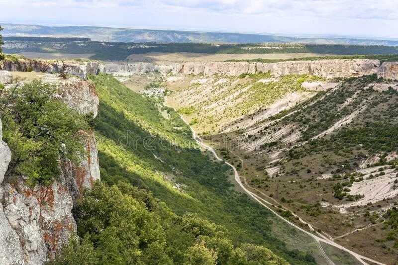 Мартвильский каньон. Гуамское ущелье озере. Овраг ущелье. Овраг в джунглях. Чеберлоевский каньон.