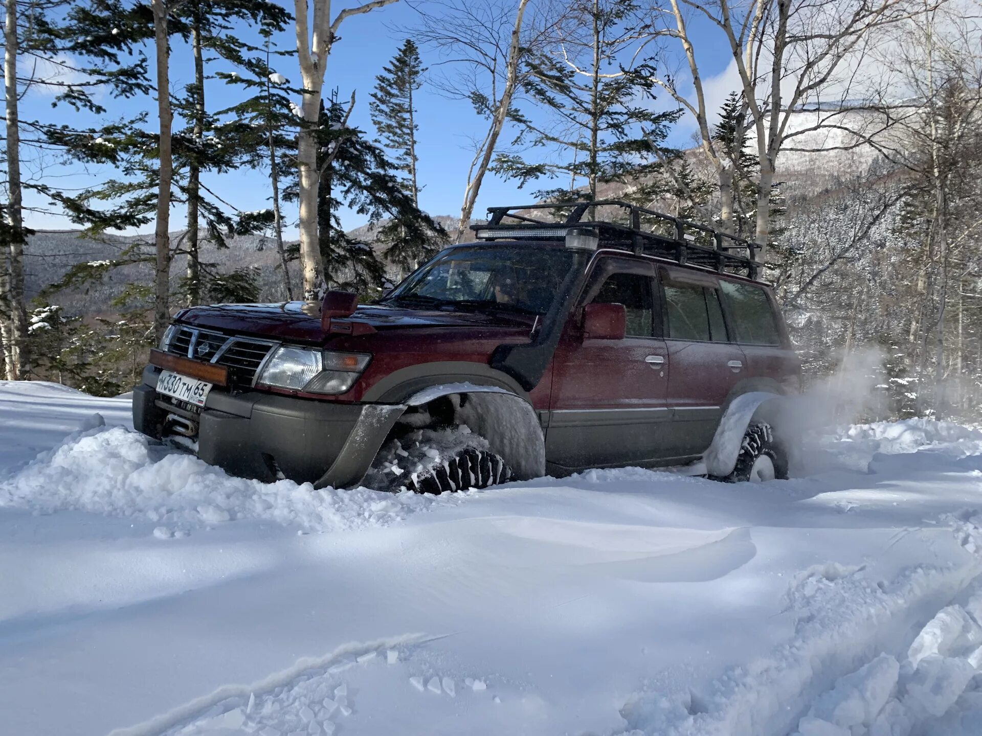 Дром хабаровского края продажа авто. Nissan Safari y61. Ниссан сафари y61 2000г. Ниссан сафари 61 кузов. Красный Ниссан сафари y61.