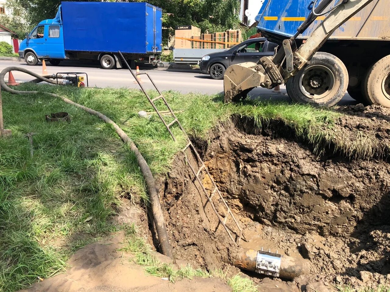 Порыв водовода. Тула Коммунальная авария прорыв. Авария в Пролетарском районе водопровода. Почему нет воды в пролетарском