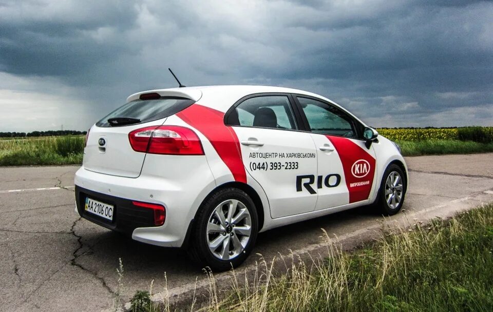 Kia Rio 3 драйв. Киа Рио 2011 хэтчбек драйв. Киа Рио Сити драйв.