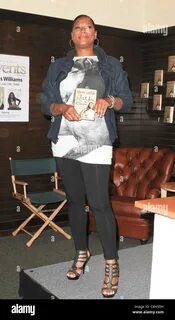 Queen Latifah signs copies of her new book 'Put On Your Own Crown&apos...