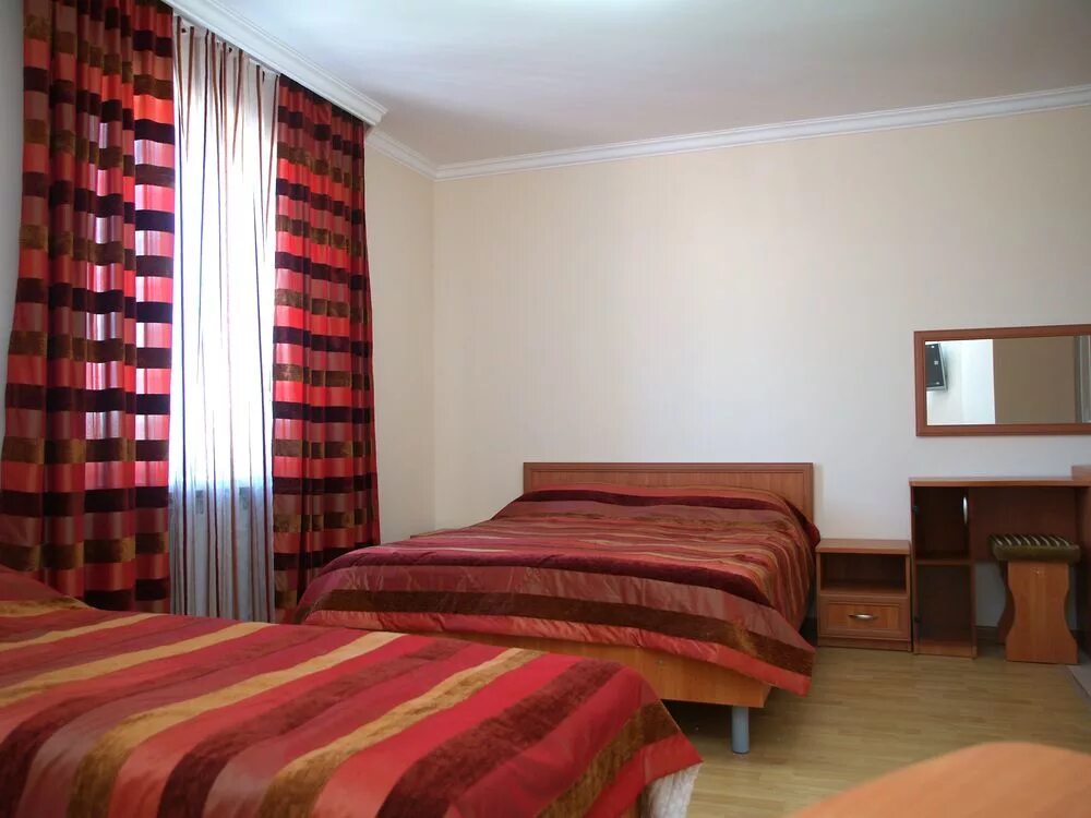 Мини арго. Санвиль арго геленджик. Арго геленджик гостевой дом фото. Гостевой дом арго геленджик. Гостевой дом арго геленджик.