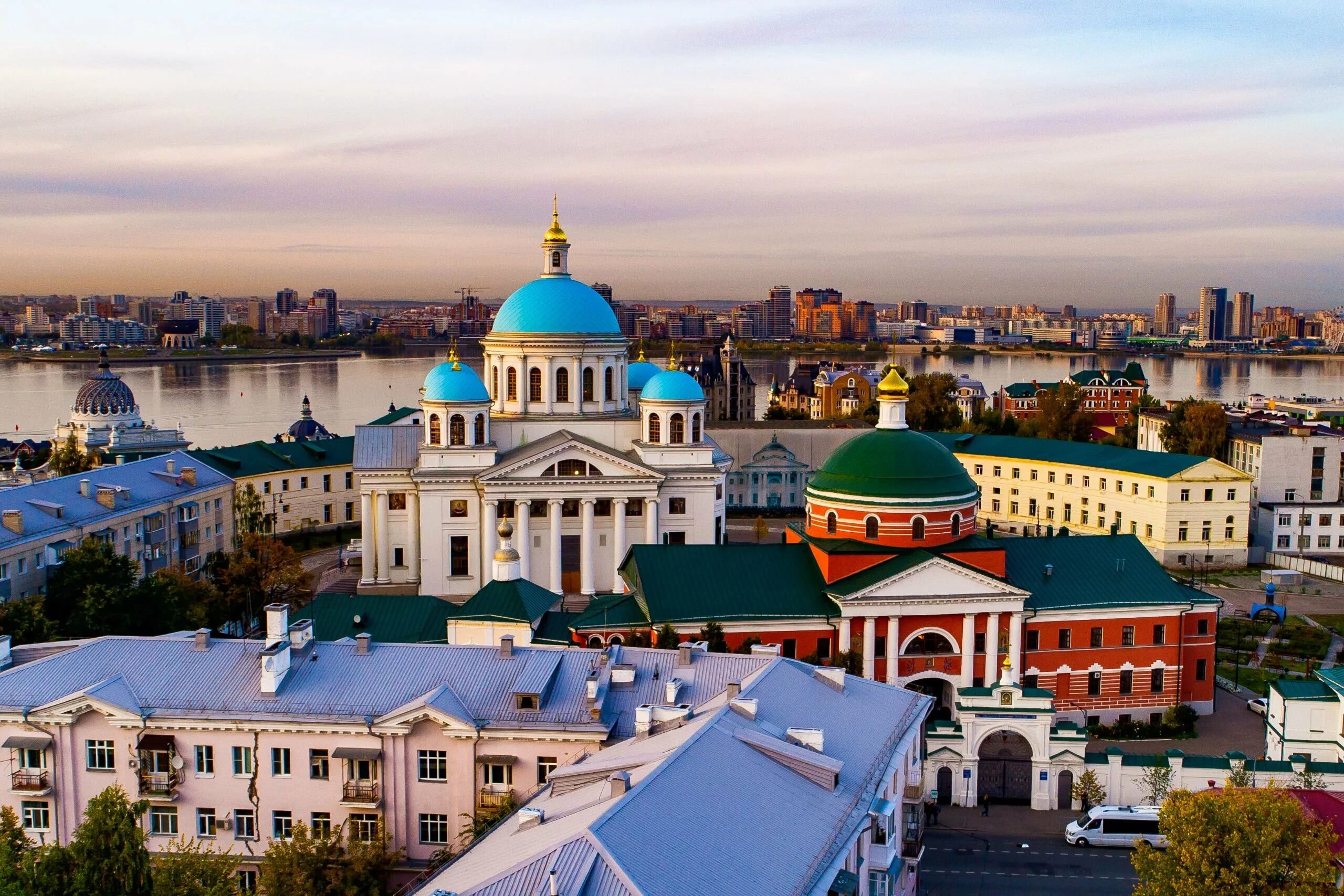 Бывший храм в казани. Казанский храм иконы божией матери в казани. казанская икона божией матери храм в казани. казанский богородицкий монастырь в казани. собор казанской иконы божией матери богородицкого монастыря в казани.