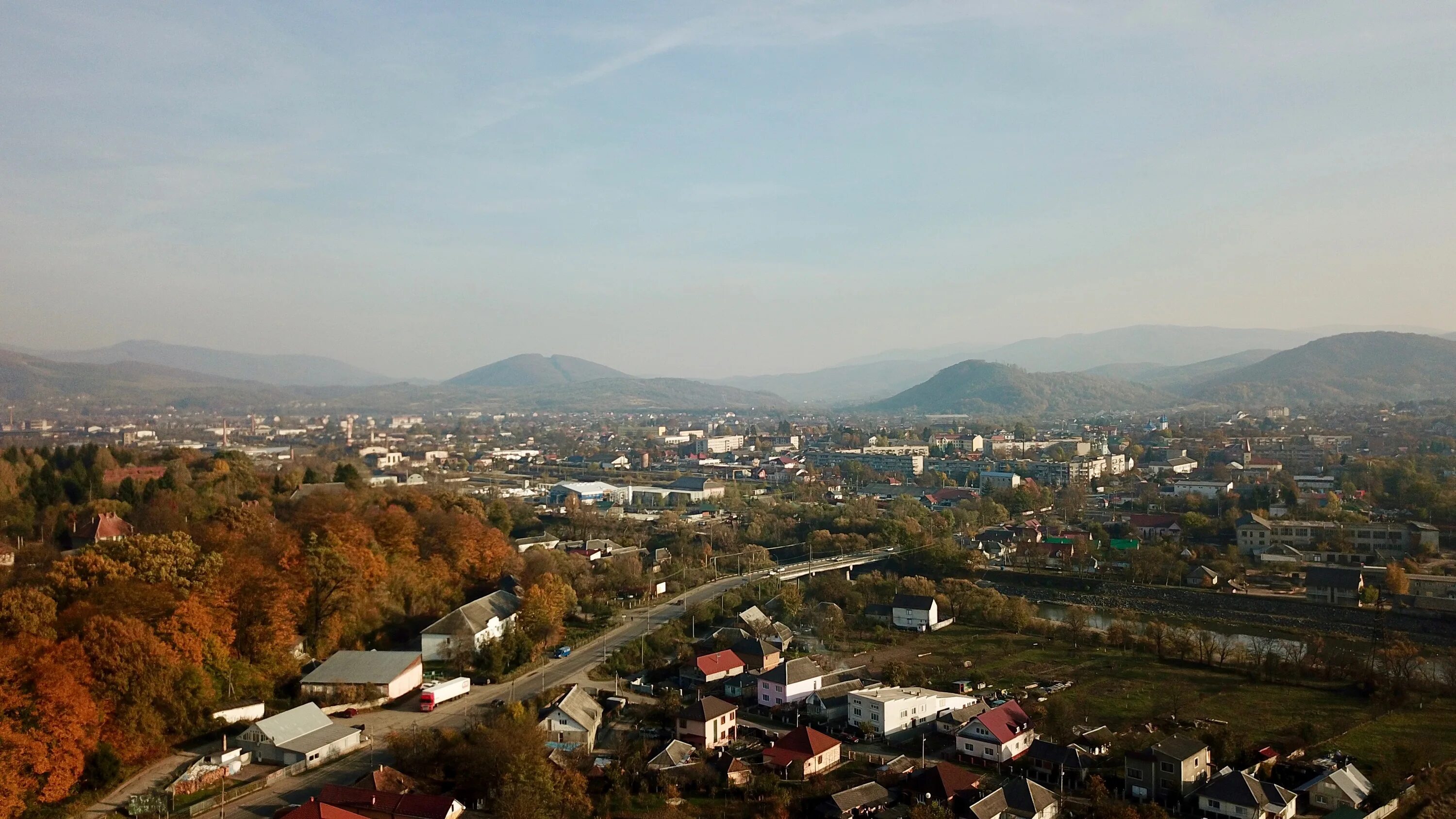 Закарпатье село велятино. Город иршава закарпатья украины. Свалява закарпатская обл. Закарпатская область иршавский. Поселок довге закарпатская область.