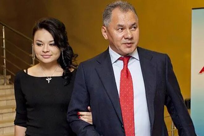 Кужугет серээвич шойгу. Шойгу биография семья жена дети. Шойгу биография семья жена дети. Шойгу биография семья жена дети. Отец сергея шойгу.