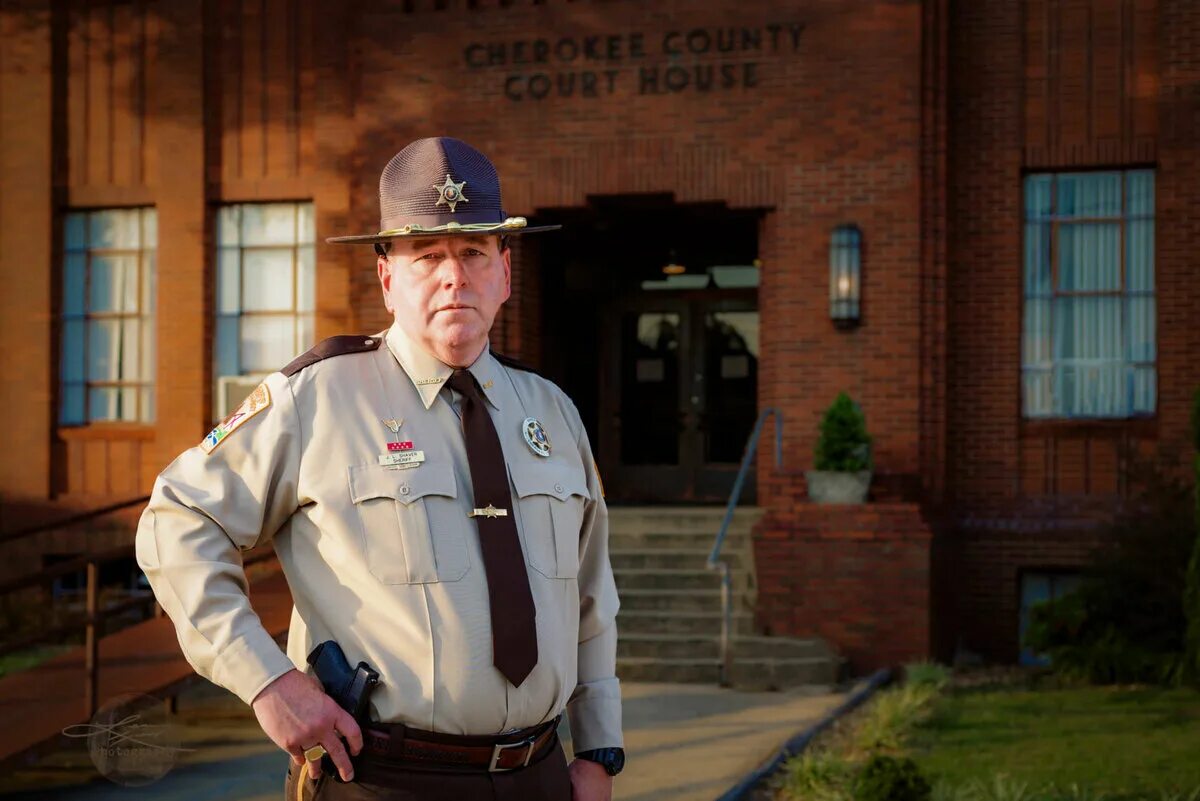 полицейский шериф. американский шериф. департамент шерифа лос-анджелеса форма. полицейский шериф сша. Sheriff.