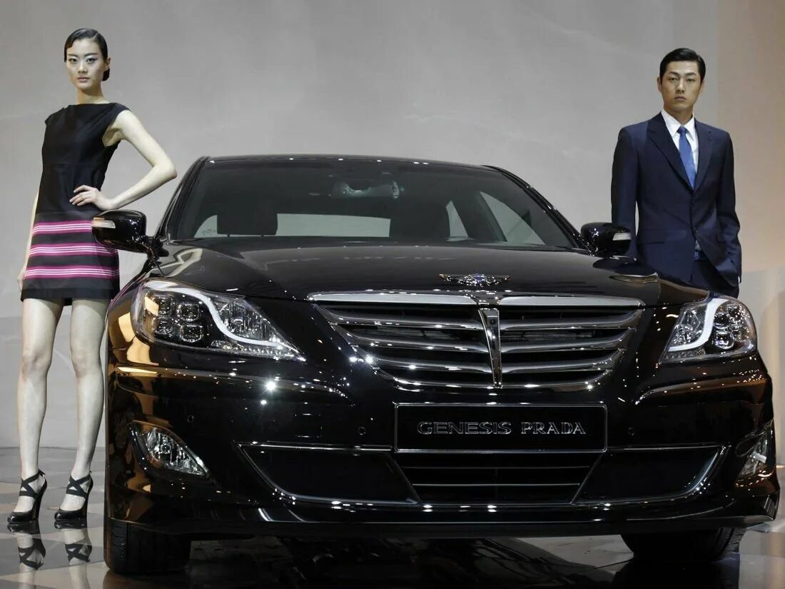 Машины из кореи. Genesis Prada. Hyundai Genesis Prada. Корейский Хендай Дженезис. Hundai Prada.