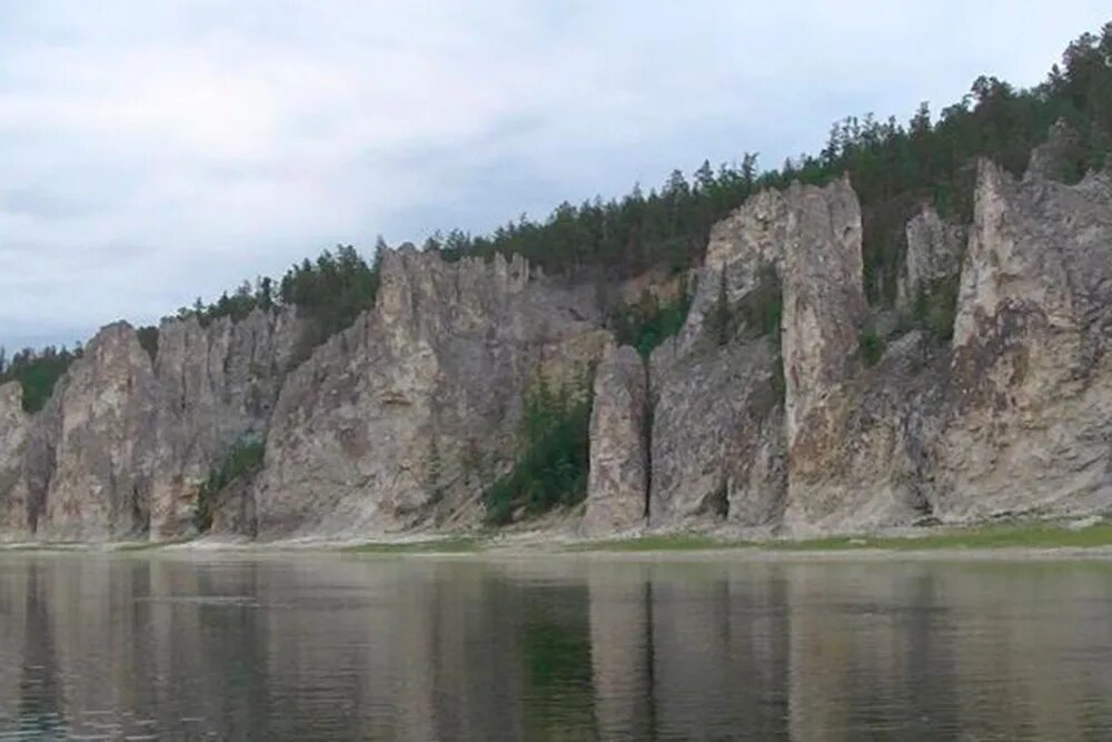 Амга улус. Природа амгинского улуса. оннес амга. река амга жемчужина якутии. турбаза жемчужина якутии река синяя.