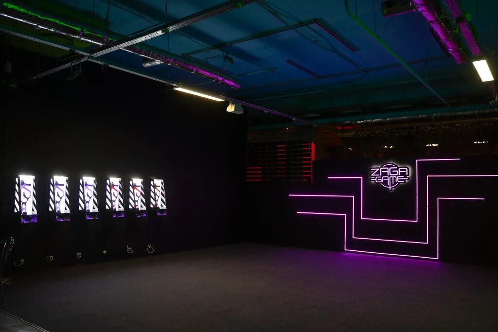 X game чебоксары. Xgame чебоксары ленинградская 23 фото. Игровой клуб фон дизайн. Игровой клуб вывеска. Кибер арена нижний новгород.