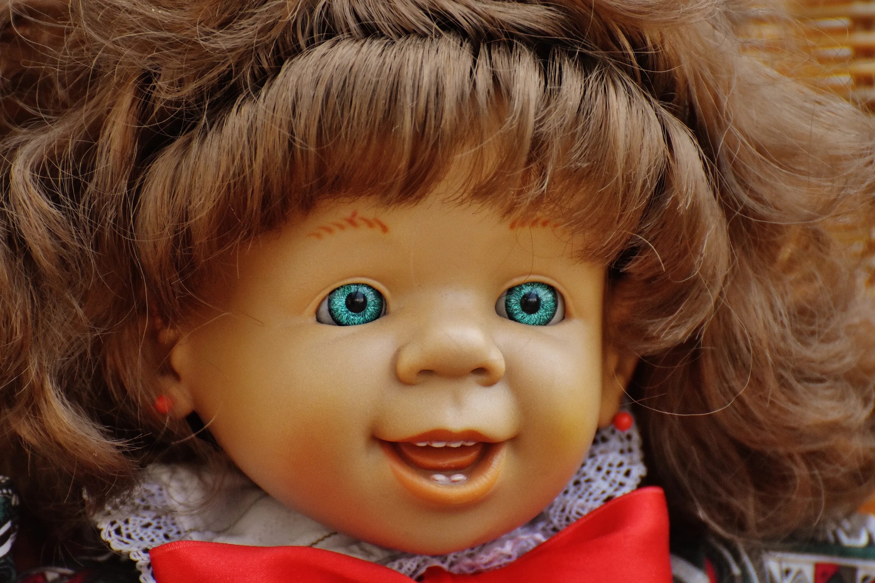 Купить куклу б у. Куклы для девочек. Прикольные куклы. Огромная кукла. Лицо куклы.