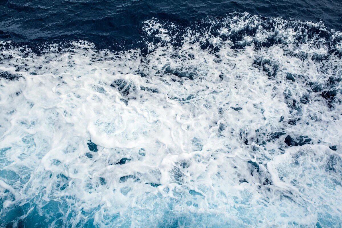 Это вечность где в морской воде. Океан. Море вода. Морская пена. Морская волна.