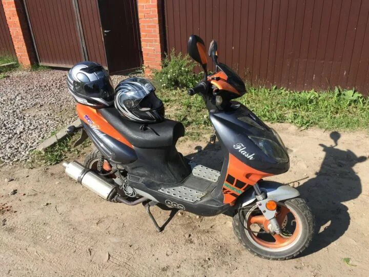 ABM Flash 150cc. Скутер ABM Flash 50. ABM Flash скутер 150 переднее колесо. Скутер флеш 150 кубов.