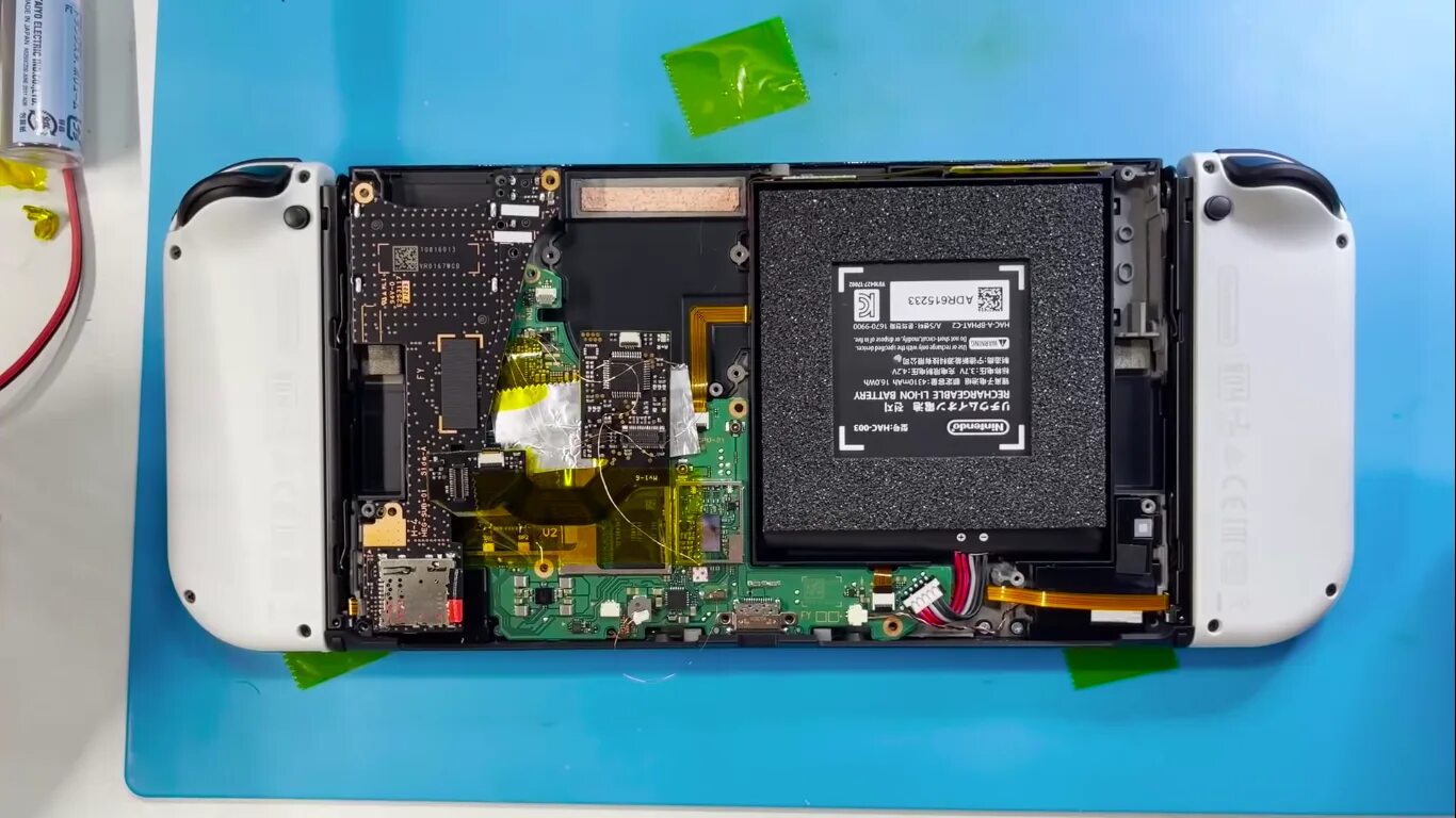 Nintendo switch core. Чип nintendo switch oled. nintendo switch модчип. чип hwfly для nintendo switch. nintendo switch oled hwfly v4.