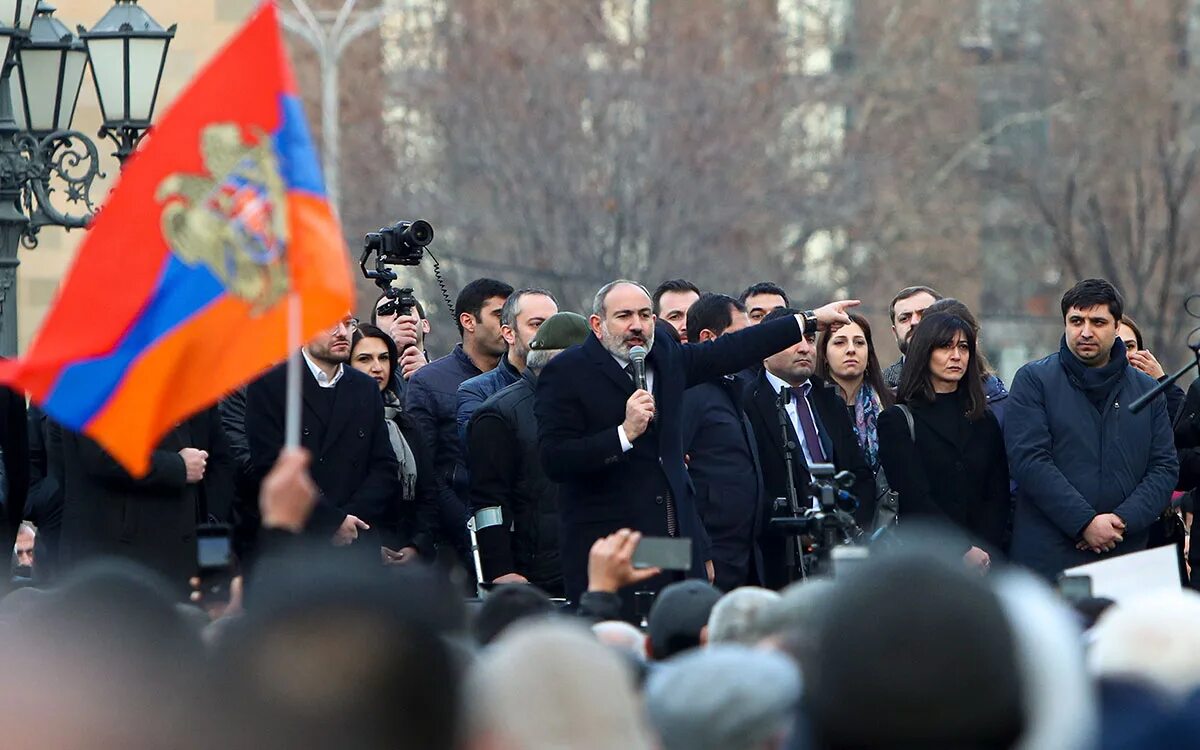 Премьер-министр Армении Никол Пашинян. Никол Пашинян 2018. Nikol Pashinyan Никол Пашинян 2021. Пашинян революция Армения. Вести армяне