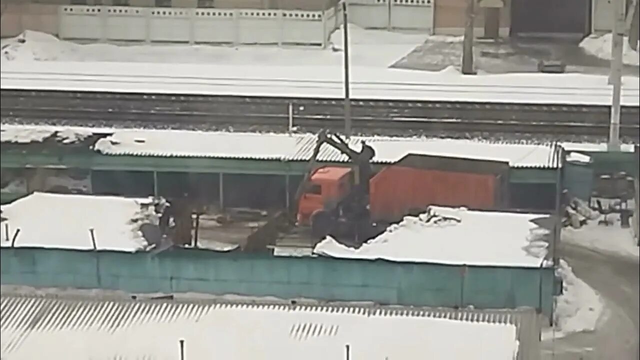 Снос гаражей микрорайон углич. Гаражи алтуфьевское шоссе 102б. Корнейчука в бибирево. Снос гаражей в бибирево. Гаражи в царицыно.