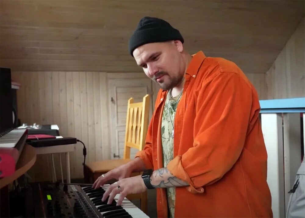 Основатели крем сода. Основатели крем сода. Илья гадаев, анна романовская (cream soda). Основатели крем сода. Основатели крем сода.