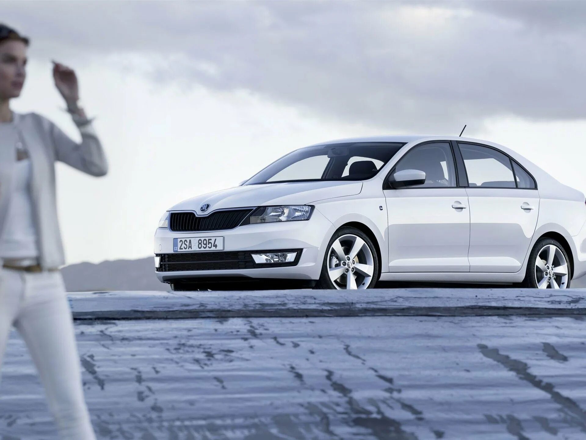 Обслуживание рапид. Шкода рапид. skoda rapid 2013. реклама шкода рапид. шкода рапид 2014 года.