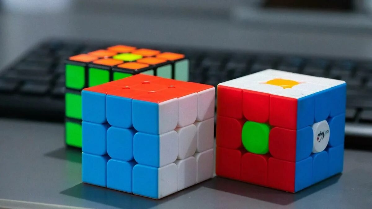 Magnit Cubik-Rubik 3*3. Метод ZZ кубик Рубика 3х3. Кубик рубик цвета. Головоломка кубик "пазл". Кубики 3 играть