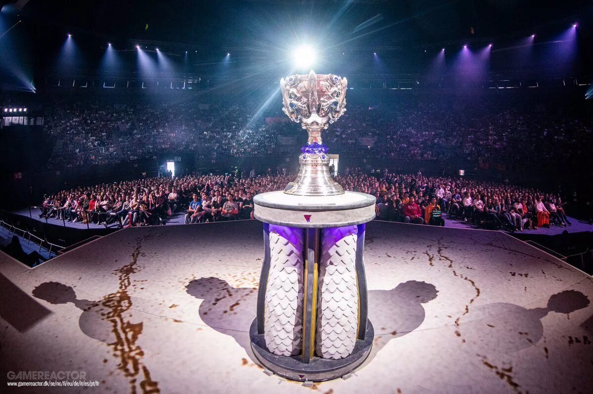 League of Legends World Championship Кубок. World Championship 2019. League of Legends World Championship 2022 победители.