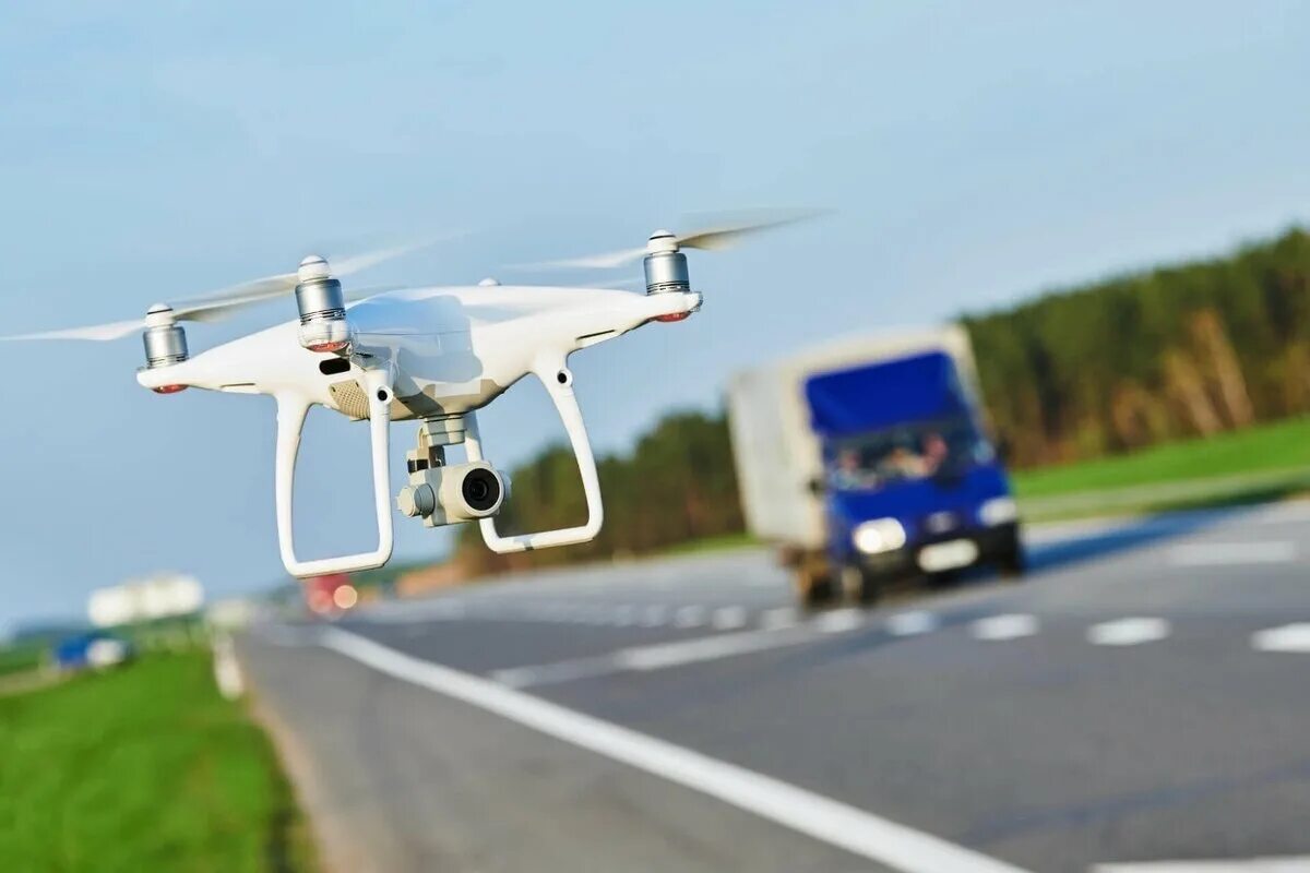 Высотные беспилотники. Беспилотник ретранслятор. Квадрокоптер гибдд. Инженер беспилотной авиации. Бпла контроль.